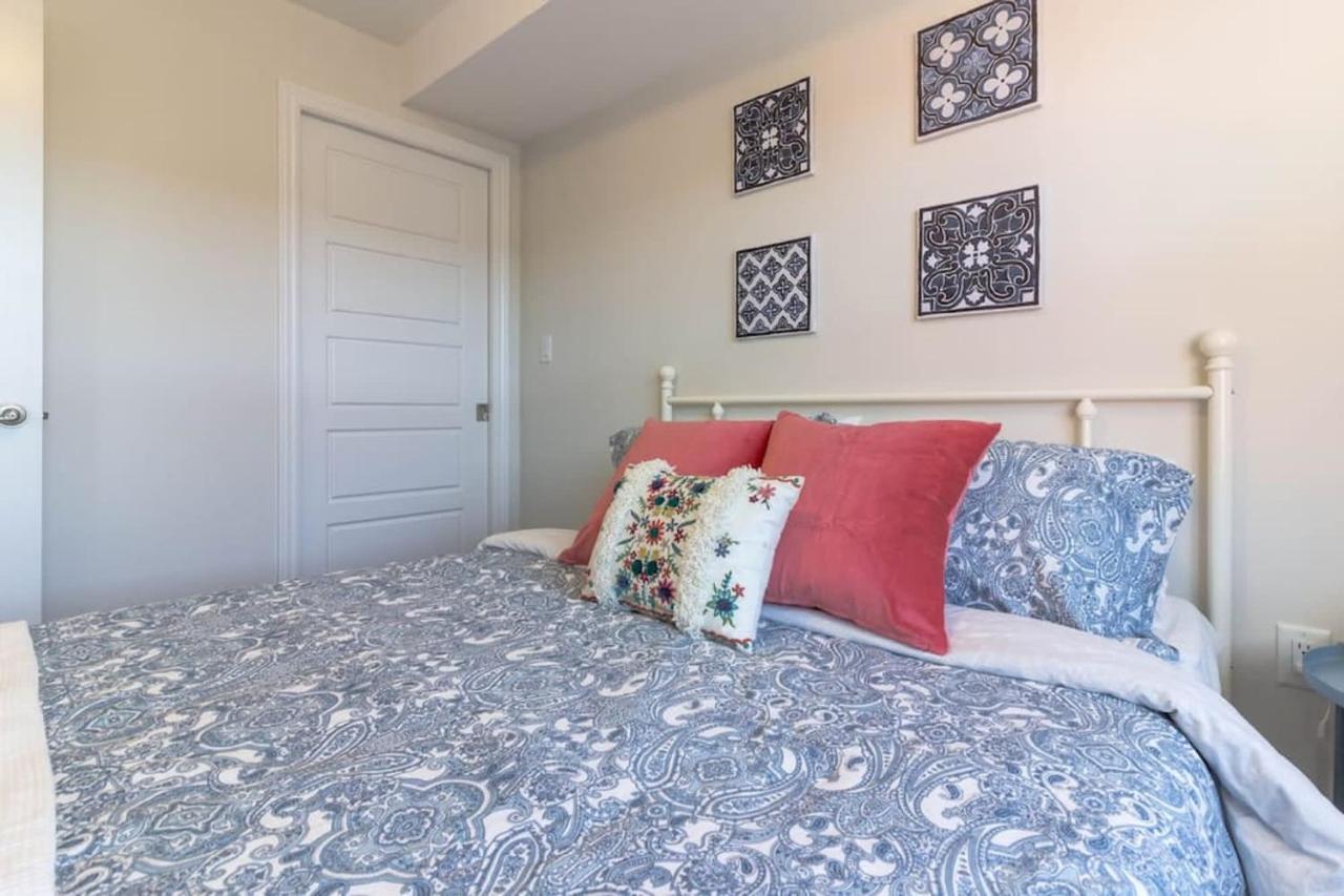 Newly Renovated Modern Condo Near Hospital, Unb Patio & Parking Coffee Saint John Bagian luar foto
