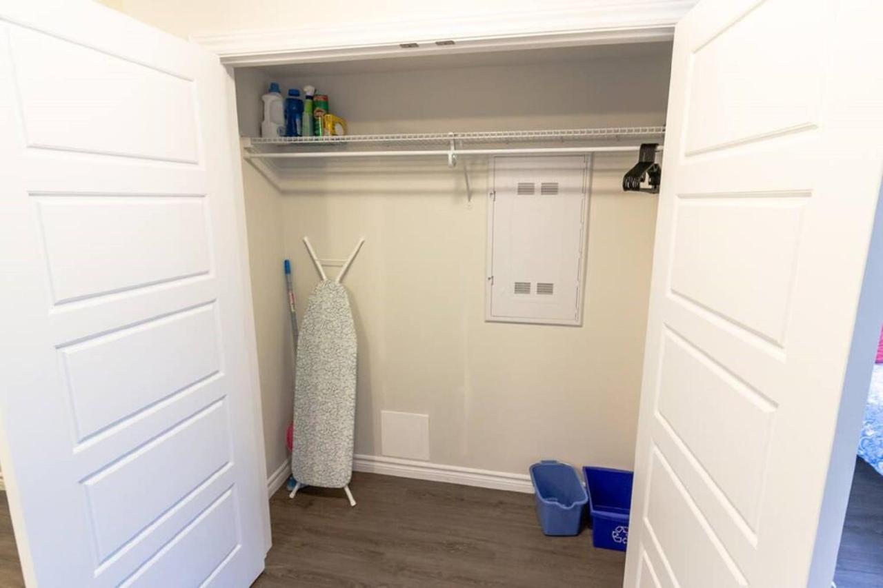 Newly Renovated Modern Condo Near Hospital, Unb Patio & Parking Coffee Saint John Bagian luar foto
